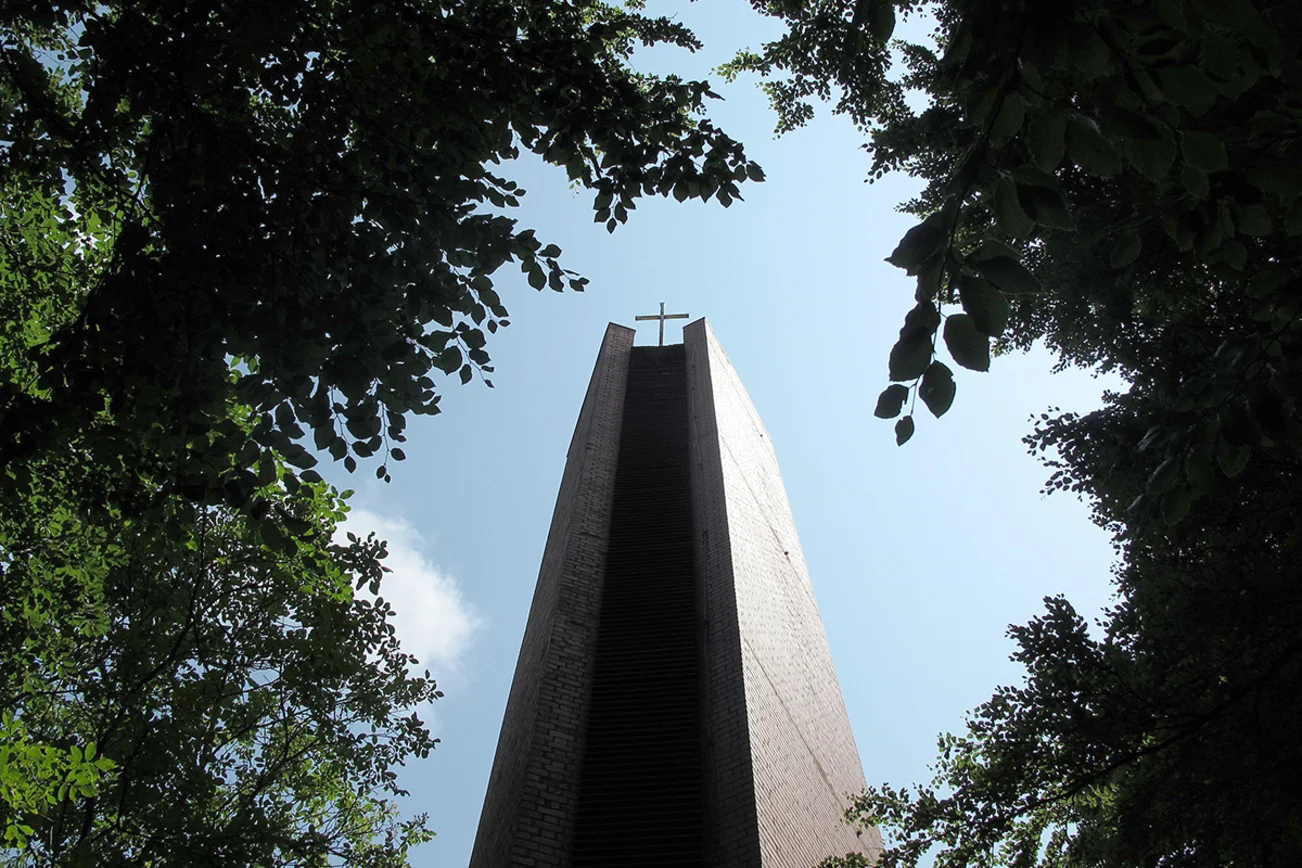 Die Heilig-Kreuz-Kirche in Börnsen muss saniert werden.