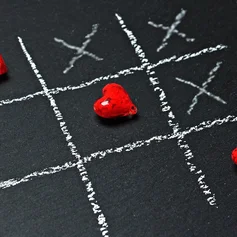 Tic-Tac-Toe-Spiel mit Herzen